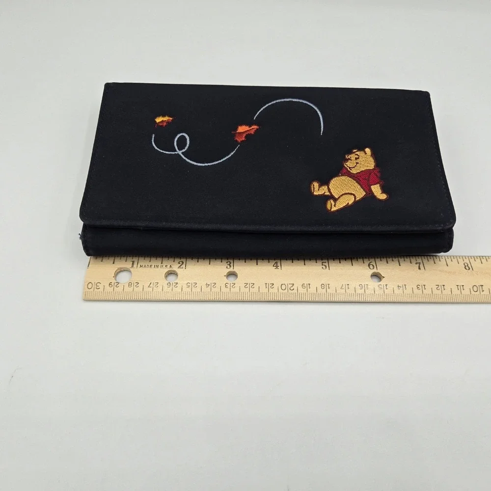 RARE Vtg Disney Winnie the Pooh fall leaves embroidered tri‎ fold ladies wallet